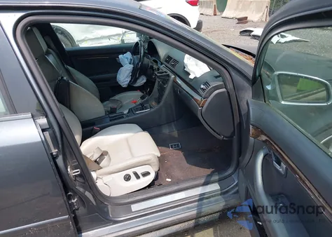 2004 Audi S4 4.2 from USA, damaged, VIN WAUPL68E64A171079